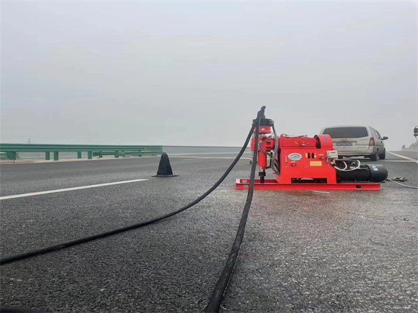 古丈马路路基路面开裂下沉注浆加固灌浆